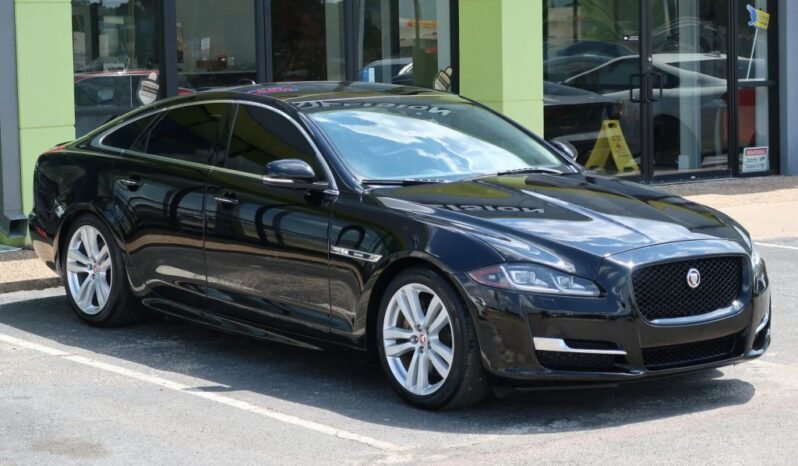 2017 Jaguar XJ XJ R-Sport Sedan 4D full