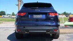 2019 Jaguar F-PACE 25t Prestige Sport Utility 4D full