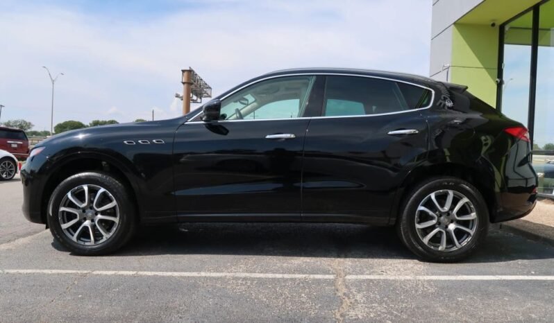 2017 Maserati Levante Sport Utility 4D full