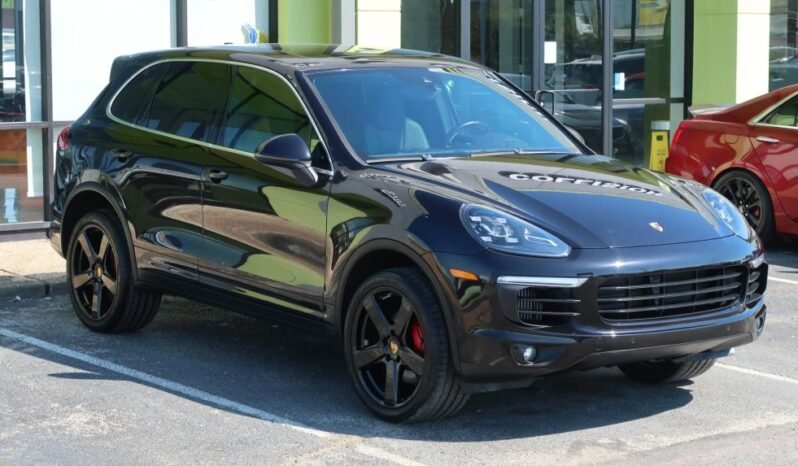 2018 Porsche Cayenne S Sport Utility 4D full