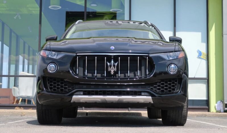 2017 Maserati Levante Sport Utility 4D full