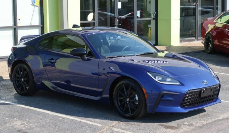 2024 Toyota GR86 Premium Coupe 2D full