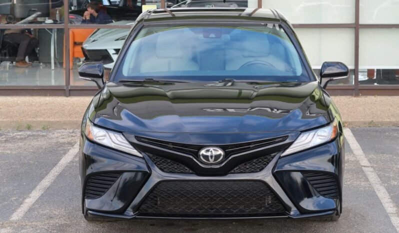 2019 Toyota Camry XSE Sedan 4D full