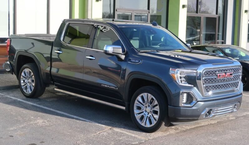 2021 GMC Sierra 1500 Crew Cab Denali Pickup 4D 5 3/4 ft full