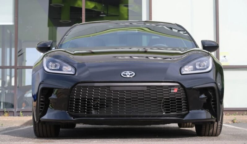 2025 Toyota GR86 Coupe 2D full