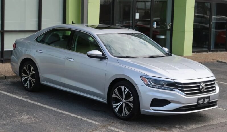 2020 Volkswagen Passat SEL Sedan 4D full