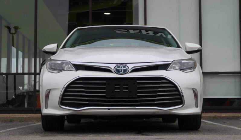 2018 Toyota Avalon Hybrid Limited Sedan 4D full