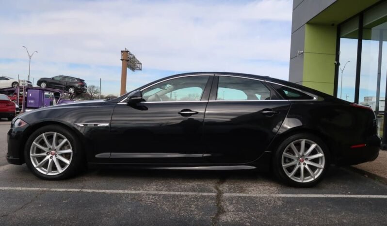 2016 Jaguar XJ XJ R-Sport Sedan 4D full