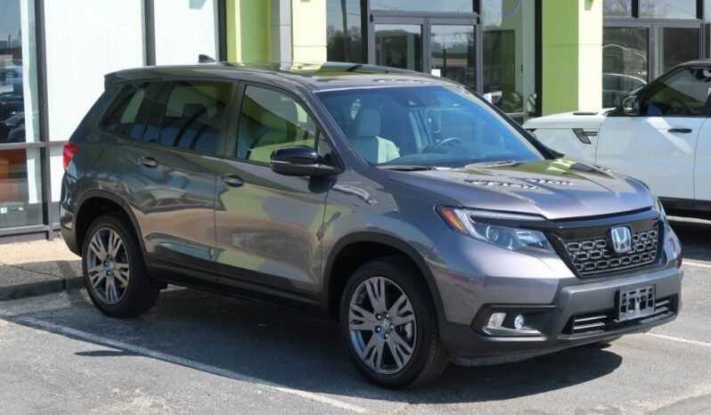 2019 Honda Passport EX-L Sport Utility 4D full